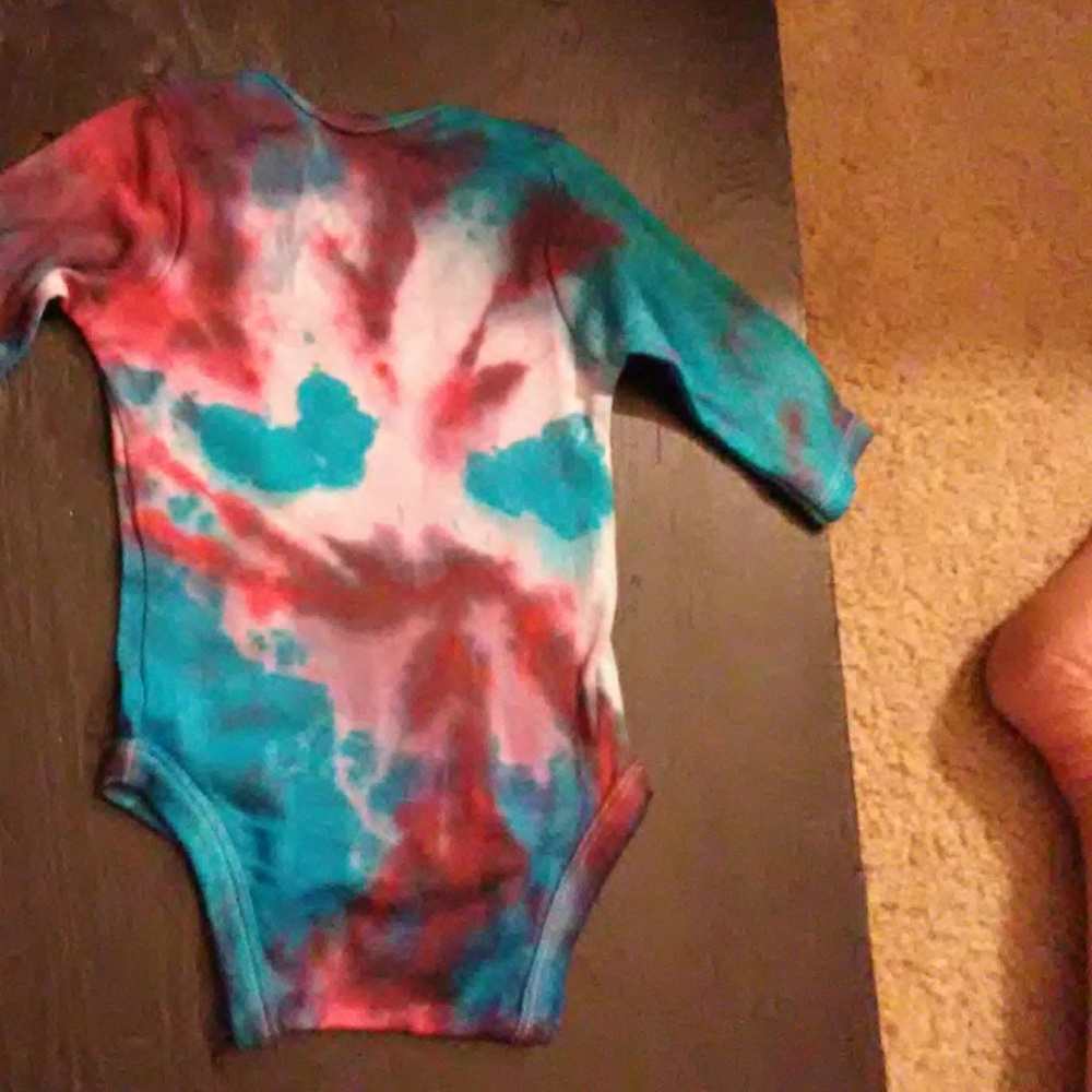 Onsie - Picture 2 of 2
